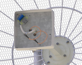 Cетчатая разборная параболическая антенна Vika-21 MIMO c боксом.